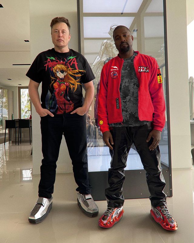 Elon Musk马斯克和Kanye West坎爷“穿上”RTFKT虚拟鞋 图片来源：Instagram@rtfktstudios